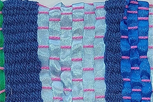  YOUNG PEOPLE'S ART This year's annual exhibition will showcase selected works by Saturday Art Classes delivered by the Get Creative Programme 21 June - 21 August 2025 Tuesday - Saturday 10- 1pm & 2 - 5pm Lillie Art Gallery Station Road Milngavie G62 8BZ 0141 956 5536 IMAGE: COLLAGE SENIOR AGE GROUP 13-17YRS EDLD ED LEISURE+CULTURE
